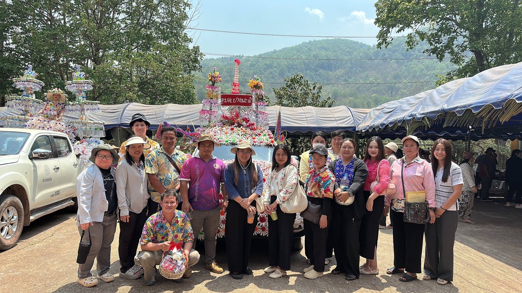 กิจกรรมทอดผ้าป่าขยะ เพื่อสบทบทุนสนับสนุนการจัดกิจกรรมสาธารณประโยชน์และการกุศล และพิธีขอขมา (กั่นตอ)และขอพร นายอำเภอปางมะผ้า เนื่องในประเพณีสงกรานต์อำเภอปางมะผ้า ประจำปี 2569